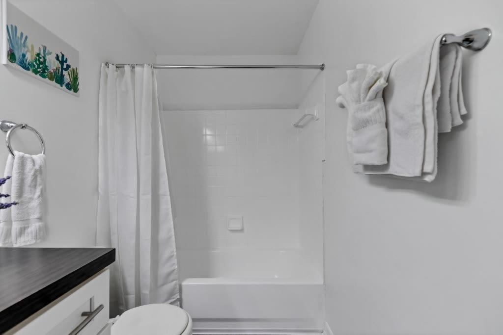 Scenic And Vibrant 1Br With Balcony Gym Pool Apartment Брадентън Екстериор снимка
